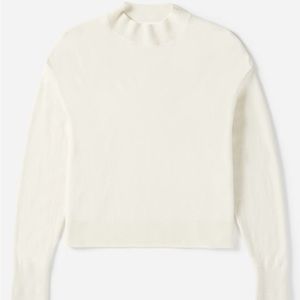 Everlane cashmere mock neck sweater in white/cream